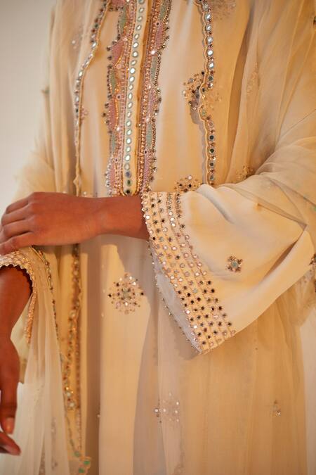 Buy Priyanka Singh White Silk, Organza, Georgette Mirror , Sequins, Zardozi Kurta Set Online at Aza Fashions Buy_Priyanka Singh_White Silk, Organza, Georgette Mirror , Sequins, Zardozi Kurta Set _Online_at_Aza_Fashions