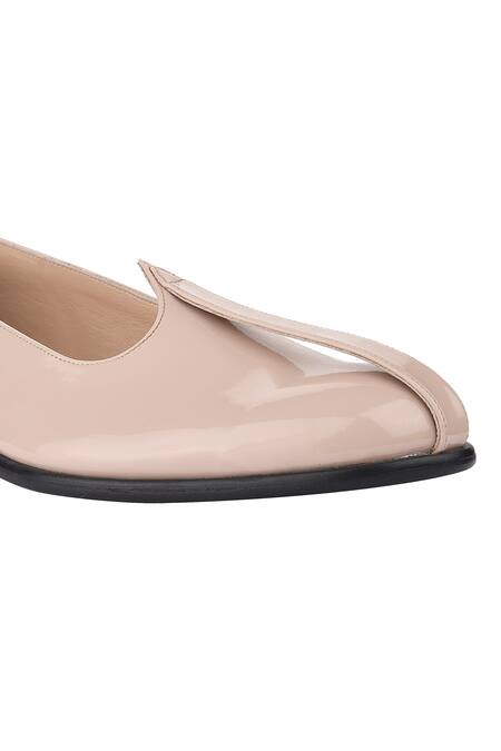 Sko Beige Patent Leather Mojaris at Aza Fashions Sko_Beige Patent Leather Mojaris_at_Aza_Fashions