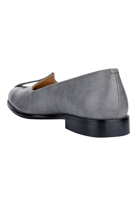 Shop_Sko_Grey Plain Almond Toe Leather Mojaris _Online_at_Aza_Fashions