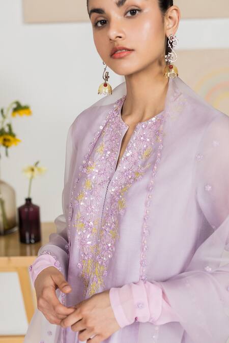 Shop Madzin Purple Chiffon, Organza, Chanderi Floral Motifs Keyhole Kurta Set Online at Aza Fashions Shop_Madzin_Purple Chiffon, Organza, Chanderi Floral Motifs Keyhole Kurta Set _Online_at_Aza_Fashions