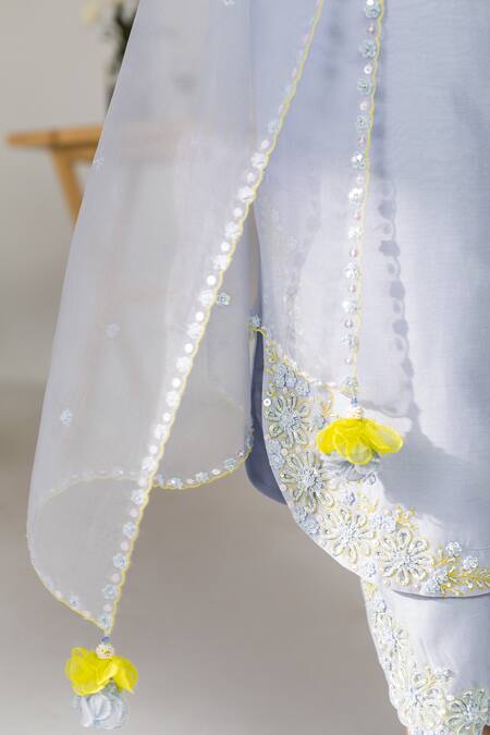 Madzin Blue Chiffon, Organza, Chanderi Floral Motifs Keyhole Kurta Set at Aza Fashions Madzin_Blue Chiffon, Organza, Chanderi Floral Motifs Keyhole Kurta Set _at_Aza_Fashions