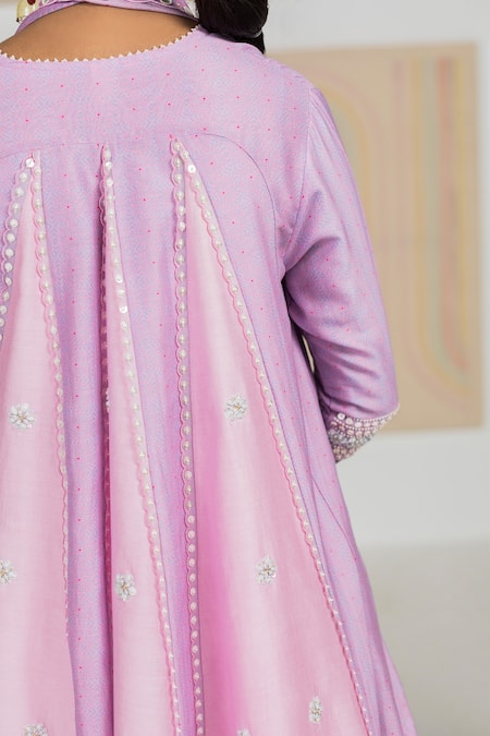 Buy Madzin Purple Chiffon, Crepe, Chanderi Swirl Leaf Neck Printed Kurta Set Online at Aza Fashions Buy_Madzin_Purple Chiffon, Crepe, Chanderi Swirl Leaf Neck Printed Kurta Set _Online_at_Aza_Fashions