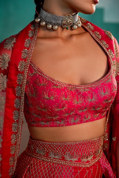 Agunj By Gunjan Arora Pink Silk And Organza Lining Embroidered Cape & Pant Lehenga Set at Aza Fashions Agunj By Gunjan Arora_Pink Silk And Organza Lining Embroidered Cape & Pant Lehenga Set_at_Aza_Fashions