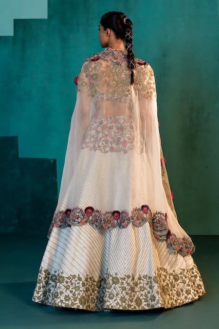 Shop Agunj By Gunjan Arora White Pure And Organza Lining Floral Embroidered Cape & Lehenga Set at Aza Fashions Shop_Agunj By Gunjan Arora_White Pure And Organza Lining Floral Embroidered Cape & Lehenga Set_at_Aza_Fashions