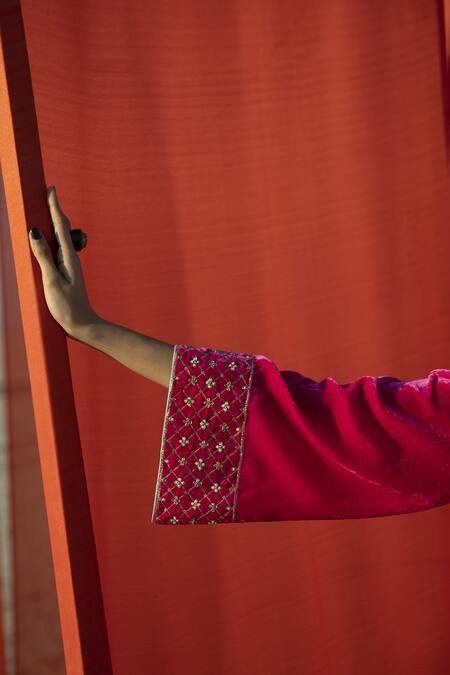 Buy Rajiramniq Green Organza, Silk Velvet Bead , Floral, Thread V Kurta Palazzo Set Online at Aza Fashions Buy_Rajiramniq_Green Organza, Silk Velvet Bead , Floral, Thread V Kurta Palazzo Set _Online_at_Aza_Fashions