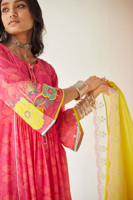 Shop Rajiramniq Pink Cotton , Kota Thread Work, Shell Print Round Kurta Set Online at Aza Fashions Shop_Rajiramniq_Pink Cotton , Kota Thread Work, Shell Print Round Kurta Set _Online_at_Aza_Fashions