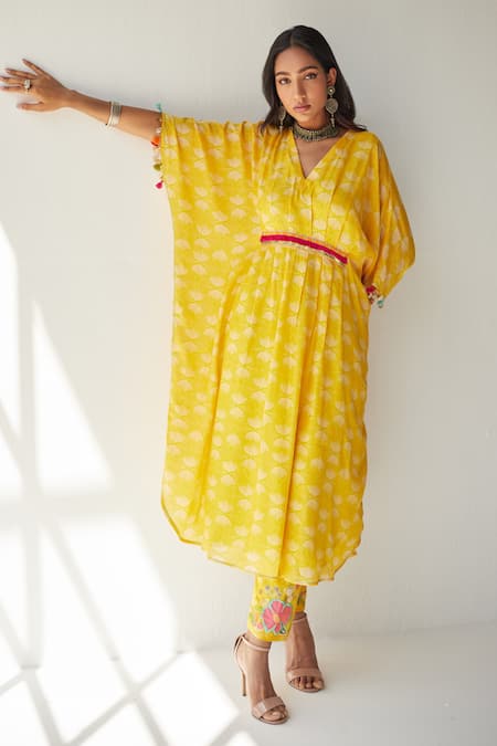 Rajiramniq Yellow Cotton Silk Printed Shell V Neck Kaftan And Pant Set Online at Aza Fashions Rajiramniq_Yellow Cotton Silk Printed Shell V Neck Kaftan And Pant Set _Online_at_Aza_Fashions