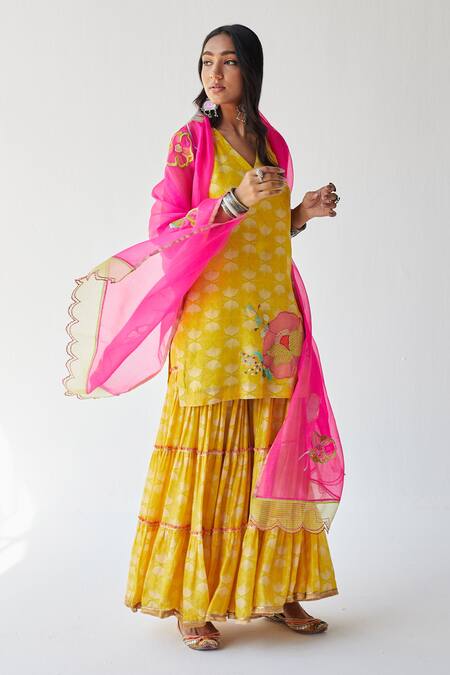 Buy Rajiramniq Yellow Cotton , Kota Thread Work, Shell Print V Neck Kurta Gharara Set Online at Aza Fashions Buy_Rajiramniq_Yellow Cotton , Kota Thread Work, Shell Print V Neck Kurta Gharara Set _Online_at_Aza_Fashions