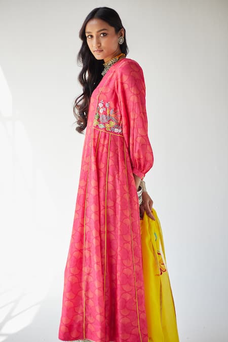 Buy Rajiramniq Pink Cotton Silk, Kota, Modal Thread Work, Shell Print V Puff Sleeve Kurta Set Online at Aza Fashions Buy_Rajiramniq_Pink Cotton Silk, Kota, Modal Thread Work, Shell Print V Puff Sleeve Kurta Set _Online_at_Aza_Fashions