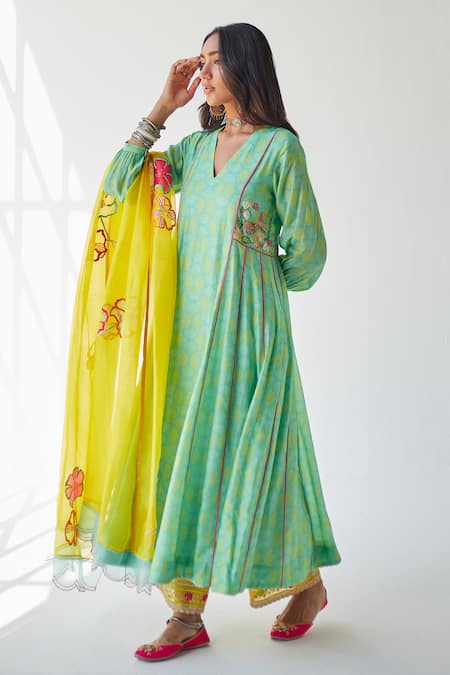 Rajiramniq Green Cotton Silk Printed Shell V Neck Puff Sleeve Kurta Set 