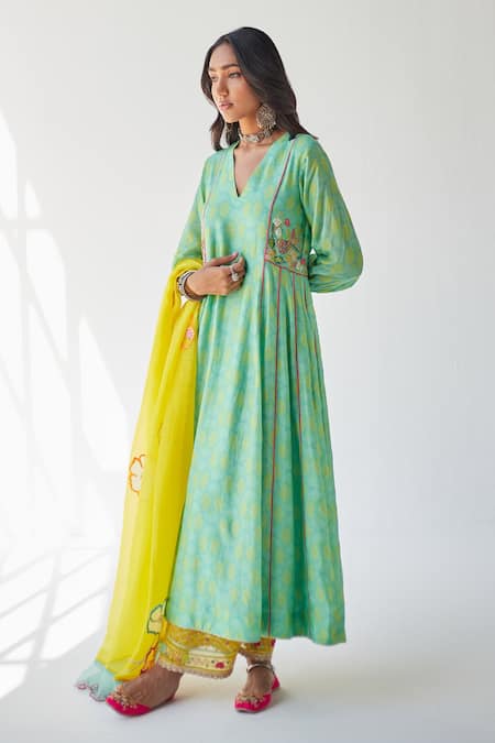 Buy Rajiramniq Green Cotton Silk, Kota, Modal Thread Work, Shell Print V Puff Sleeve Kurta Set Online at Aza Fashions Buy_Rajiramniq_Green Cotton Silk, Kota, Modal Thread Work, Shell Print V Puff Sleeve Kurta Set _Online_at_Aza_Fashions