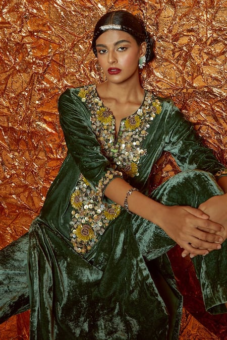 Shop_Nirmooha_Green Velvet Notched Kurta And Pant Set _Online_at_Aza_Fashions