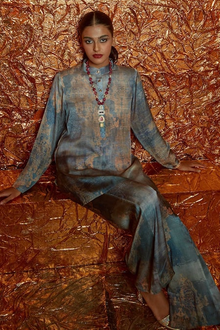 Buy_Nirmooha_Grey Chiffon Abstract Band Printed Kurta And Pant Set _Online_at_Aza_Fashions