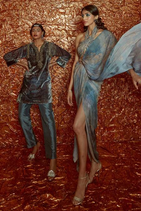 Shop_Nirmooha_Grey Velvet And Nokia Silk Notched Kurta & Pant Set _Online_at_Aza_Fashions