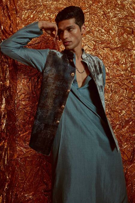 Nirmooha Grey Velvet And Nokia Silk Bundi & Kurta Set at Aza Fashions Nirmooha_Grey Velvet And Nokia Silk Bundi & Kurta Set _at_Aza_Fashions