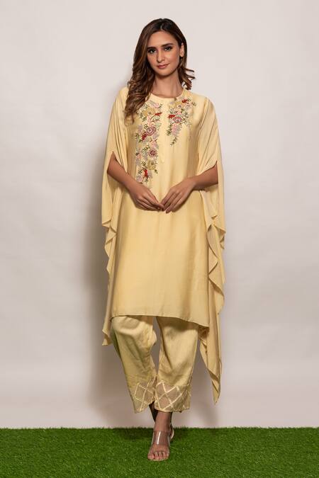 Vara By Vibha N Priti_Yellow Georgette Thread Work Round Hand Embroidered Kaftan Tunic And Pant Set _Online_at_Aza_Fashions