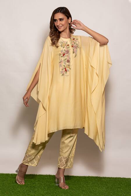Buy_Vara By Vibha N Priti_Yellow Georgette Thread Work Round Hand Embroidered Kaftan Tunic And Pant Set _Online_at_Aza_Fashions