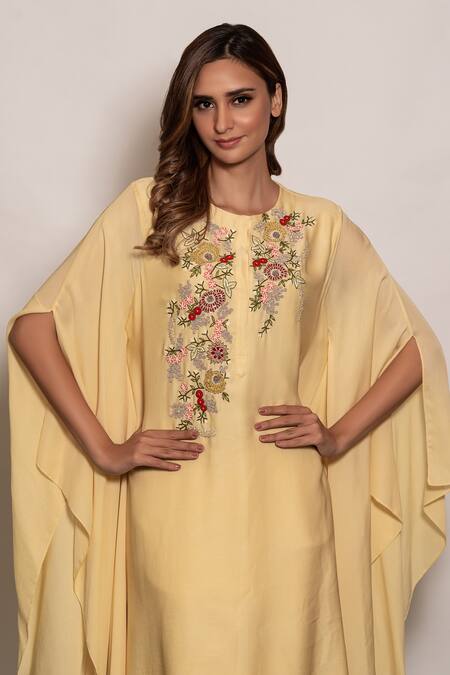 Vara By Vibha N Priti_Yellow Georgette Thread Work Round Hand Embroidered Kaftan Tunic And Pant Set _at_Aza_Fashions