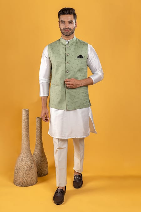 Soniya G Silk Leaf Print Bundi & Kurta Set 