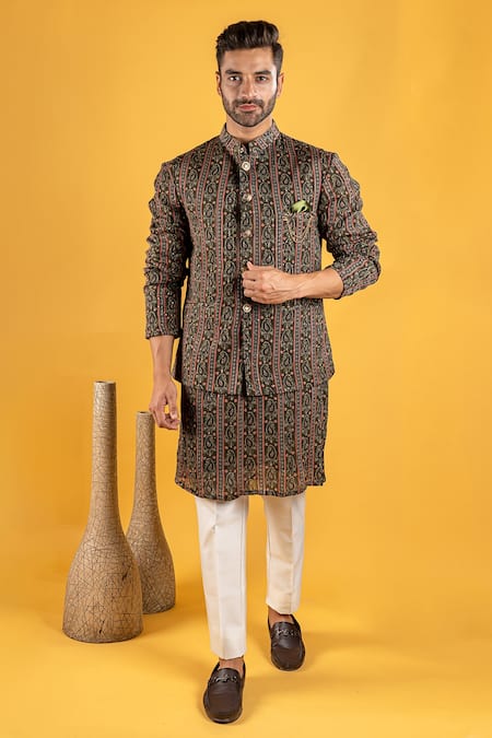 Soniya G Silk Printed Bundi & Kurta Set 