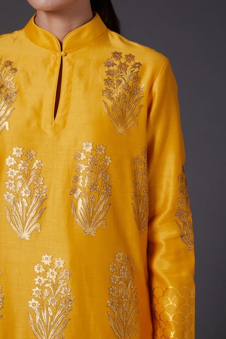 Rohit Bal Designs Pvt Ltd_Yellow Cotton, Chanderi Silk Floral Mandarin Collar Printed Kurta And Palazzo Set _Online_at_Aza_Fashions