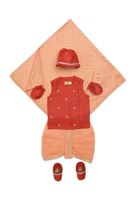 Shop Tiber Taber Pink Geometric Print Swaddle at Aza Fashions Shop_Tiber Taber_Pink Geometric Print Swaddle_at_Aza_Fashions