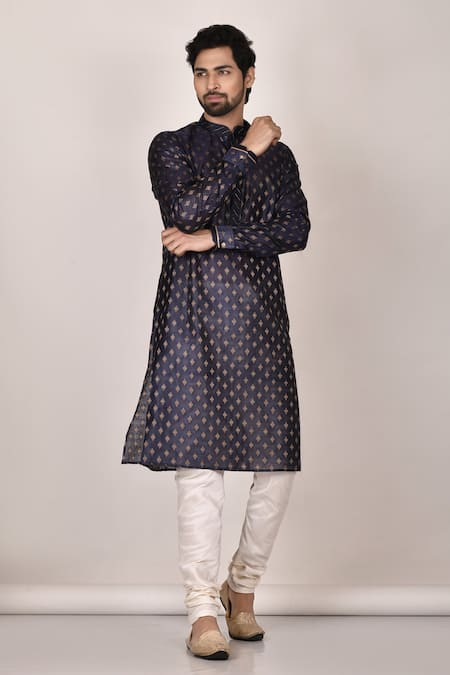 Samyukta Singhania Floral Motif Full Sleeve Kurta 