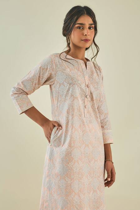 LAHARIO_Pink Cotton Floral Motifs Mandarin Collar Foil Print Kurta Set _Online_at_Aza_Fashions