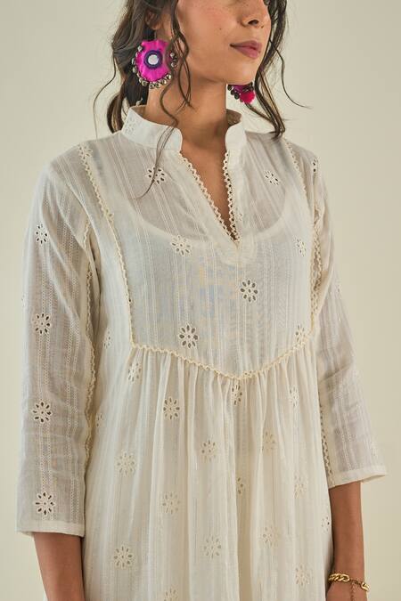 LAHARIO_White Cotton Cutwork, Floral Motifs Mandarin Collar Embroidered Kurta Set _Online_at_Aza_Fashions