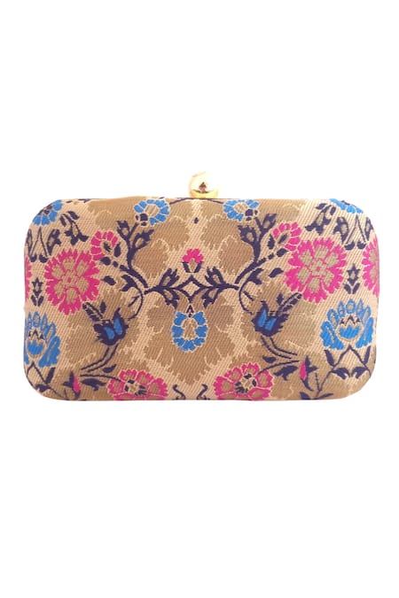red and gold brocade potli bag! Indian ethnic bag!! | Potli bags, Crochet purse  pattern free, Crochet bag pattern