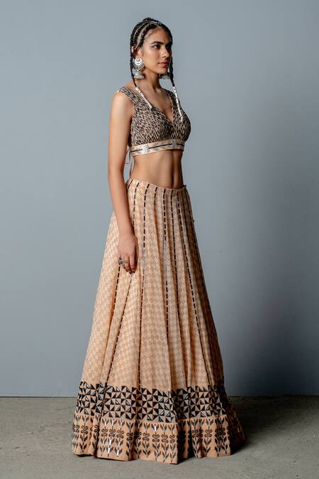 Pooja Rajgarhia Gupta_Beige Organza, Georgette Block Print, Sequins V Neck Zenobia Lehenga Set _Online_at_Aza_Fashions