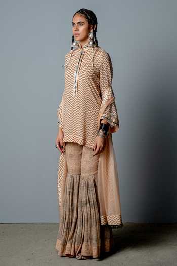 Buy_Pooja Rajgarhia Gupta_Beige Organza, Georgette Cutdana, Zig Zag Print Mandarin Kurta Sharara Set _Online_at_Aza_Fashions