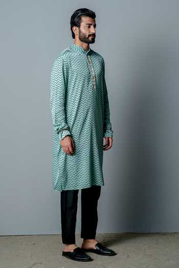 Pooja Rajgarhia Gupta_Blue Cotton Silk Zig Zag Print Kurta Set _Online_at_Aza_Fashions
