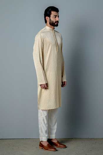 Pooja Rajgarhia Gupta White Cotton Silk Zig Zag Print Kurta Set Online at Aza Fashions Pooja Rajgarhia Gupta_White Cotton Silk Zig Zag Print Kurta Set _Online_at_Aza_Fashions