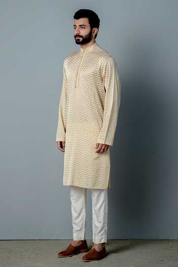 Buy Pooja Rajgarhia Gupta White Cotton Silk Zig Zag Print Kurta Set Online at Aza Fashions Buy_Pooja Rajgarhia Gupta_White Cotton Silk Zig Zag Print Kurta Set _Online_at_Aza_Fashions