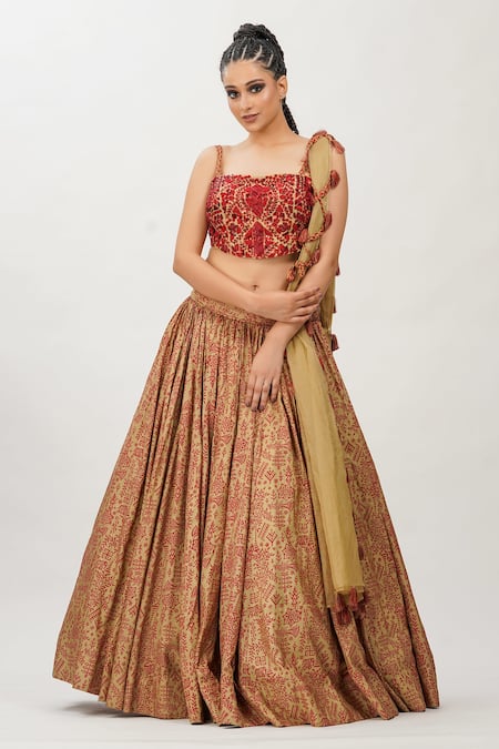 Shruti S_Beige Lehenga Silkcholi  Silkdupatta  Organza Cutdana Work, Hand Silk Set_Online_at_Aza_Fashions