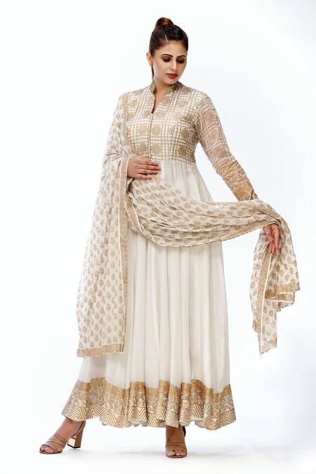 Shruti S_White Anarkali Silkchuridar  Satindupatta  Georgette Hand Block Silk Set_Online_at_Aza_Fashions