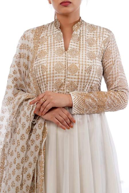 Shop_Shruti S_White Anarkali Silkchuridar  Satindupatta  Georgette Hand Block Silk Set_Online_at_Aza_Fashions