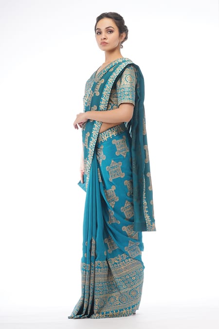 Buy_Shruti S_Blue Saree  Crepeblouse  Silk Petticoat  Satin Geometric V Neck Print With_Online_at_Aza_Fashions