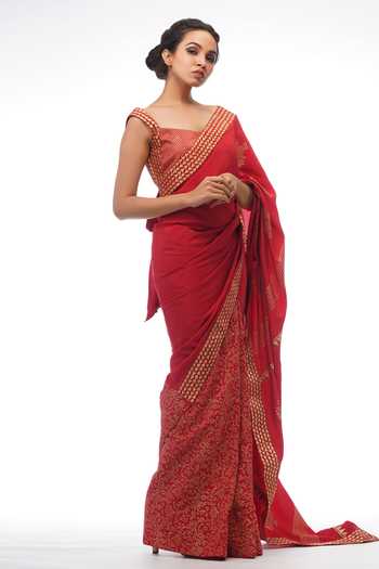 Buy_Shruti S_Red Saree  Crepeblouse  Silk Petticoat  Satin Floral Square Neck Print With _Online_at_Aza_Fashions