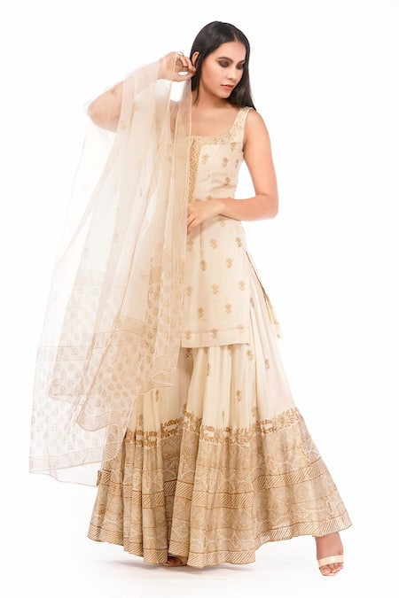 Shruti S_White Kurta Silksharara  Modal Satindupatta  Organza Hand Block Silk Set_Online_at_Aza_Fashions