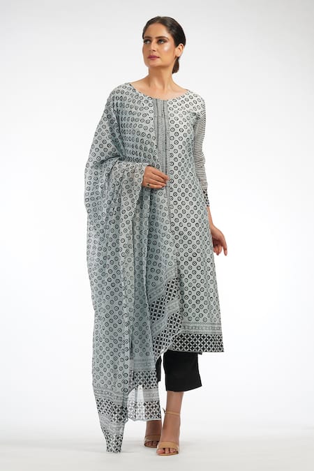 Shruti S Chanderi Silk Printed Kurta Set 