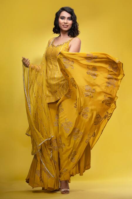 Shruti S_Yellow Dupatta Star Net, Kurta Silk, Sharara Crepe Stripe Metallic Set_Online_at_Aza_Fashions