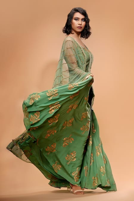 Shruti S_Green Dupatta Star Net, Kurta Silk, Sharara Crepe Stripe Metallic Set _Online_at_Aza_Fashions