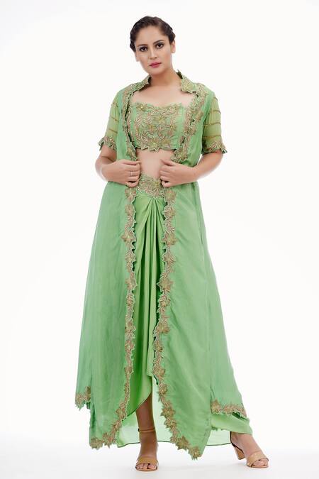 Shruti S_Green Crop Top Silkskirt  Crepecape  Silksleeves  Georgette Cape Set _Online_at_Aza_Fashions