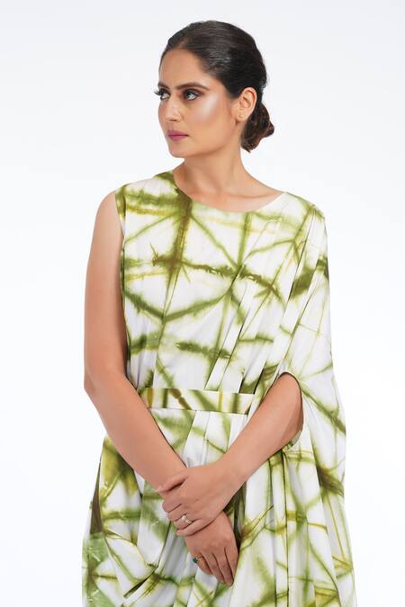 Shop_Shruti S_Green Cotton Tie Dye Round Shibori Toga Dress_Online_at_Aza_Fashions