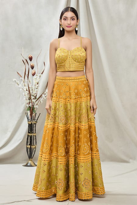 Buy_Vandana Sethi_Green Dupion Silk Floral, Geometric, Mirror Embroidered Bridal Lehenga Set_Online_at_Aza_Fashions