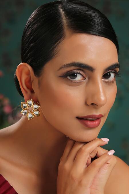 Buy_Paisley Pop_Gold Plated Kundan Floral Studs _Online_at_Aza_Fashions
