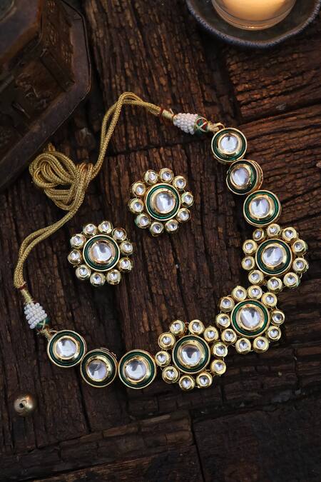 Paisley Pop Gold Plated Floral Kundan Necklace Online at Aza Fashions Paisley Pop_Gold Plated Floral Kundan Necklace _Online_at_Aza_Fashions