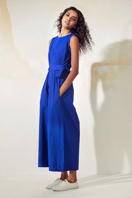 Buy_Kharakapas_Blue Poplin Round Front Tie-up Jumpsuit _Online_at_Aza_Fashions
